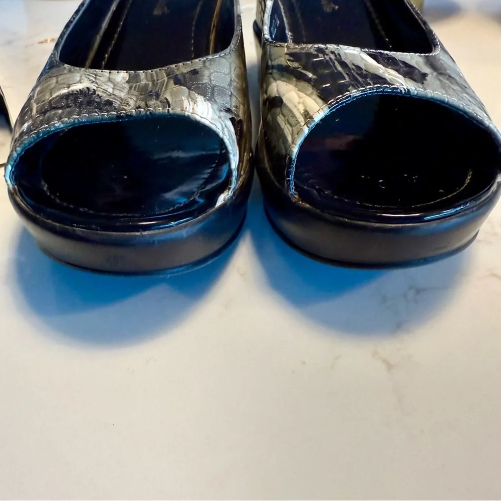 5 for $25!! Helen’s Heart Platform Wedges / Box Exceptional Condition